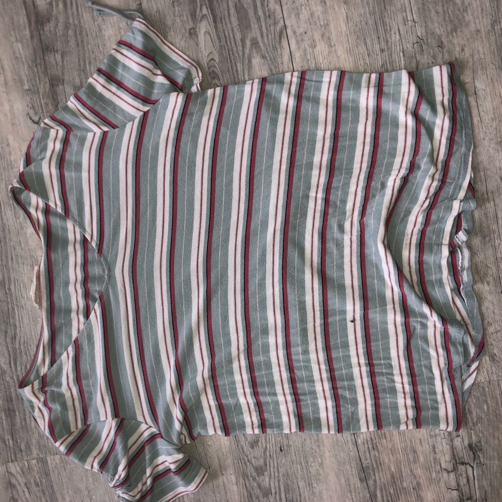 M shirt.